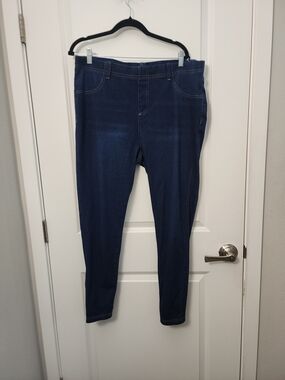 3/$25 Serra Women’s Navy Skinny Jeans